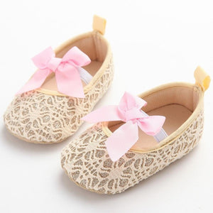 Toddler Girl Crib Shoes Newborn Flower Soft Sole Anti-slip Baby Sneakers